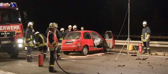 Bild: Geisterfahrerin verursacht schweren Verkehrsunfall auf der Autobahn A1