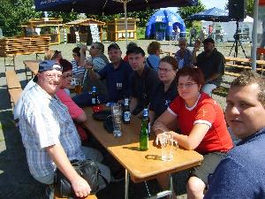 Bild: Es macht sehr viel Spa&amp;szlig; gemeinsame Zeit mit unseren Kameraden aus Finsterwalde zu verbringen. (Foto: Hans-Werner Guth&amp;ouml;rl)