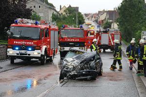 Bild: Unfallfahrzeug nach Befreien der verletzten Rentnerin (Foto: www.pictureswelt.de)