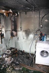 Bild: Blick auf den Brandherd in der Waschk&amp;uuml;che