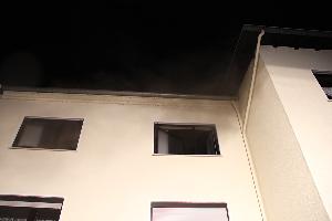 Bild: Rauch war in alle R&amp;auml;ume der Wohnung eingedrungen und musste mit &amp;Uuml;berdruckl&amp;uuml;ftern aus den Zimmern gedr&amp;uuml;ckt werden