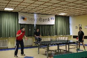 Bild: das erste Finalspiel bestritten Daniel Lang (li, TF Habach II) und Jens Scherer (re, JuZ Habach)