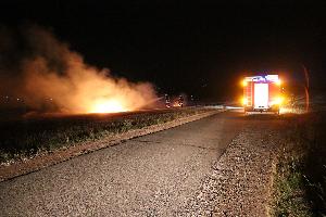 Bild: Rund 25 Quadratmeter eines Stoppelfeldes standen auf dem Wackenberg in Flammen