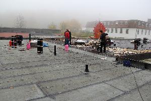Bild: Vermutlich waren Arbeiten auf dem Dach des Geb&amp;auml;udes der Ausl&amp;ouml;ser des Alarms