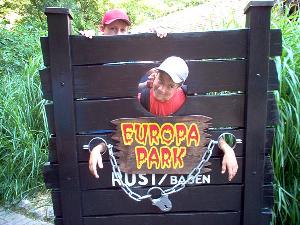 Bild: Viel Spaß hatten die Jungen und Mädchen der Eppelborner Jugendfeuerwehren im Europapark in Rust