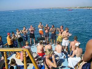 Bild: Rundreise per Schiff mit musikalischer Untermalung