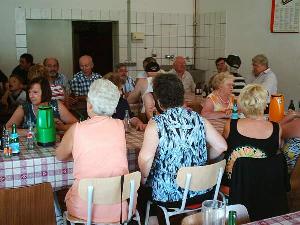 Bild: Zum Auftakt des Familiennachmittags gab es Kaffee und Kuchen.