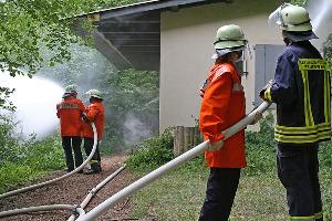 Bild: Der L&amp;ouml;schbezirk Eppelborn &amp;uuml;bte am 22. Juli 2006 die Waldbrandbek&amp;auml;mpfung