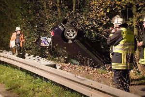 Bild: Die Fahrerin dieses Unfallfahrzeugs konnte sich unverletzt befreien