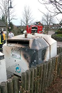Bild: Der Container wurde durch den Brand besch&amp;auml;digt