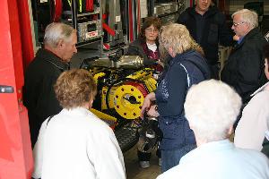 Bild: 50 Besucher des Partnerschaftsvereins Eppelborn-Finsterwalde waren bei der Feuerwehr in Eppelborn zu Gast