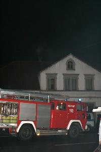Bild: L&amp;ouml;schfahrzeug beim Kaminbrand in der Lebacher Stra&amp;szlig;e im Ortsteil Dirmingen (Foto: Heike Blum)