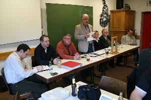 Bild: Löschbezirksführer Felix Becker konnte in seinem Jahresbericht mit beeindruckenden Zahlen aufwarten