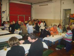 Bild: Gute Stimmung bei der Feuerwehr Dirmingen. (Foto: Hans-Werner Guthörl)