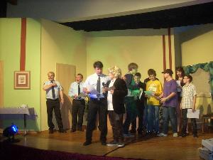 Bild: Die Jugendfeuerwehr führte durch das Programm.