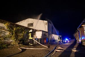 Bild: Nachtübung auf dem Marienhof in Humes