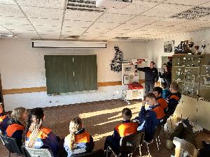 Bild: Berufsfeuerwehrtag der Jugendfeuerwehr im Löschbezirk Eppelborn