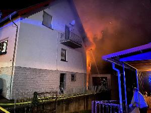 Bild: Brand eines Terrassenanbaus "Auf Der Hohl"