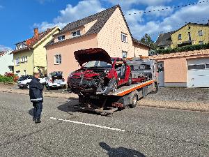 Bild: Verkehrsunfall in der Dirminger Stra&amp;szlig;e