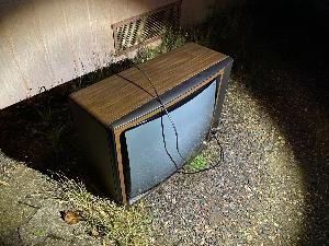 Bild: Dieser alte Fernseher sorgte f&amp;uuml;r dicke Luft - und einen Feuerwehreinsatz