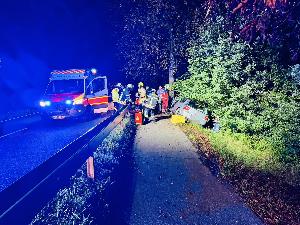 Bild: Schwerer Verkehrsunfall auf der L112 bei Wustweiler – Fahrer schwer verletzt