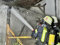Bild: Schneller Einsatz verhindert Brandausbreitung in der Marienstraße