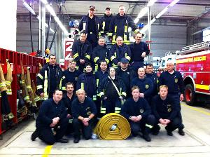 Bild: Gruppenfoto mit den Kameraden des Firedepartement Sembach 