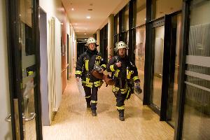 Bild: Angriffstrupp auf dem Rückweg von der Erkundung