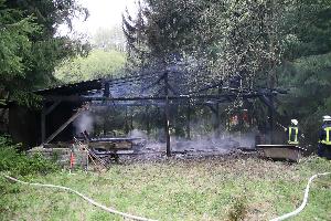 Bild: Die H&amp;uuml;tte wurde bei dem Feuer komplett zerst&amp;ouml;rt