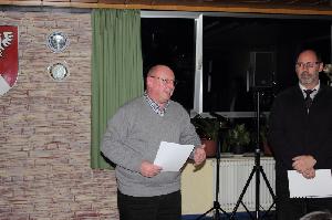 Bild: Begrüßung durch den zurzeit noch stellv. Wehrerführer Klaus Theis