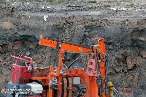 Bild: Eine Bombe wurde in der Neunkircher Innenstadt bei Bauarbeiten gefunden (Foto: Christopher Benkert - Feuerwehr Neunkirchen)
