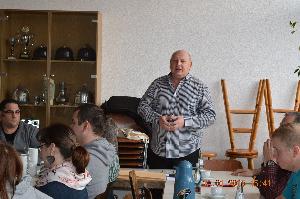 Bild: Wehrführer Klaus Theis bei seiner Ansprache