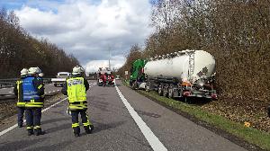 Bild: Feuerwehreinsatz auf der A1 zwischen den Anschlussstellen Eppelborn und Tholey