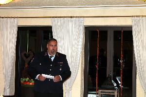 Bild: Löschbezirksführer Rainer Becker bei seiner Begrüßungsrede