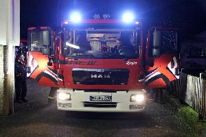 Bild: Ankunft des neuen Einsatzfahrzeugs am Abend in Macherbach