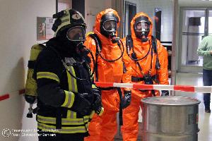 Bild: Großeinsatz von Feuerwehr, Polizei und Rettungsdienst im Rathaus in Neunkirchen (Foto: Christopher Benkert - Feuerwehr Neunkirchen)