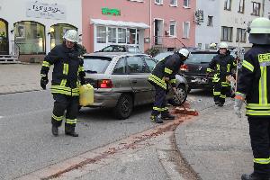 Bild: Die Feuerwehr musste auslaufende Betriebsstoffe aufnehmen