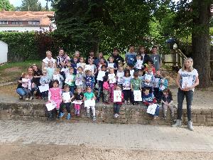 Bild: Gruppenfoto zum Abschluss