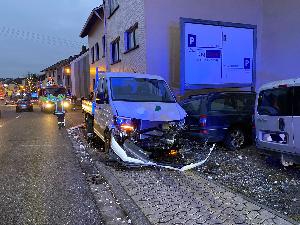 Bild: Verkehrsunfall in der Dirminger Stra&amp;szlig;e