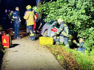 Bild: Schwerer Verkehrsunfall auf der L112 bei Wustweiler – Fahrer schwer verletzt