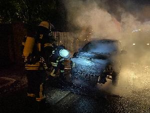 Bild: Am Fahrzeug entstand Totalschaden