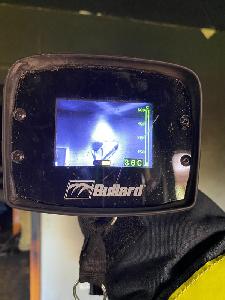 Bild: Mit einer W&amp;auml;rmebildkamera wurde die Brandwohnung auf verdeckte Brandnester kontrolliert