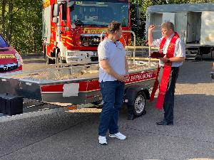 Bild: Neues Flachwasserboot übergeben