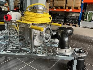 Bild: Übergabe von Schmutzwasserpumpen an die Feuerwehren Spiesen-Elversberg und Eppelborn (Foto: Landkreis Neunkirchen)